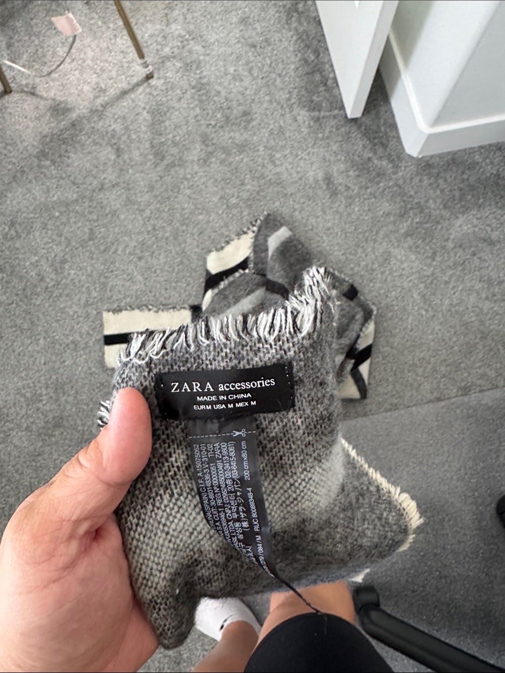 Zara Gray Fringed Knit Scarf